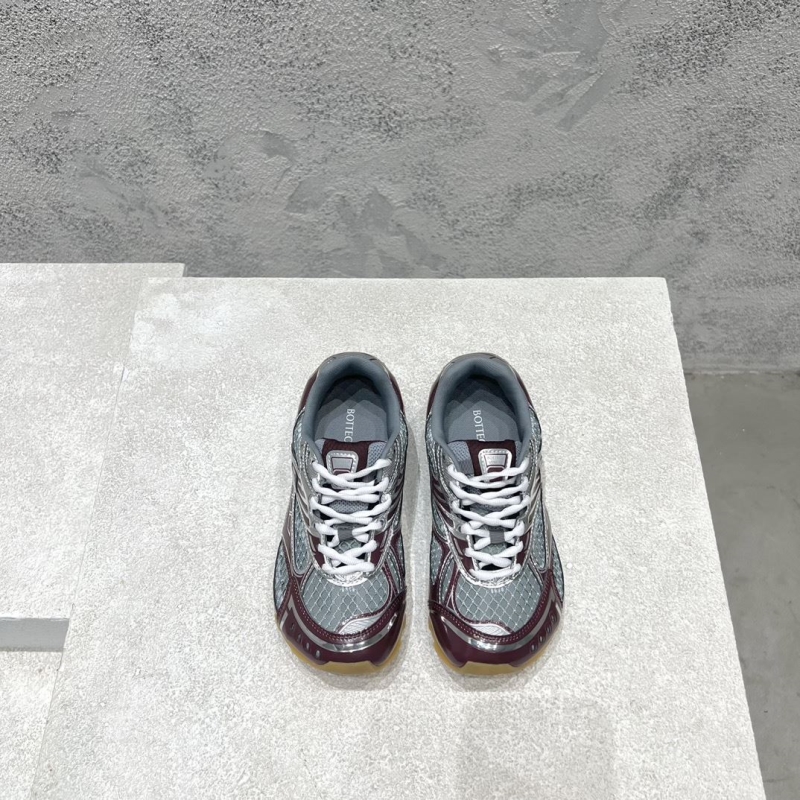 bo*te*ga Ve*ne*ta casual shoes